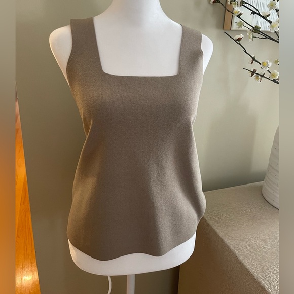 Reiss Devon Knitted Square Neck Vest Sage Large - Picture 2 of 7